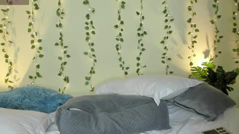    online show from April 2026 09:28:01 PM