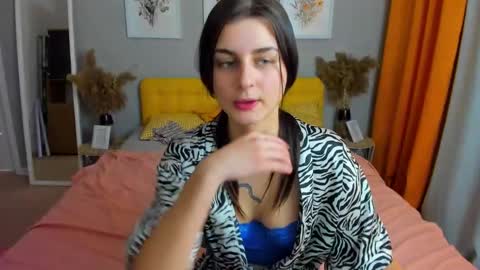 Emma online show from February 2025 06:08:02 PM