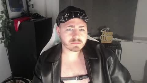 Snapshot of xfabian_love chatting on September 2025 10:03:02 PM F A B I A N online show from September 2025 10:03:02 PM