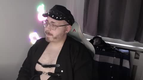 Snapshot of xfabian_love chatting on October 2025 07:05:02 AM F A B I A N online show from October 2025 07:05:02 AM