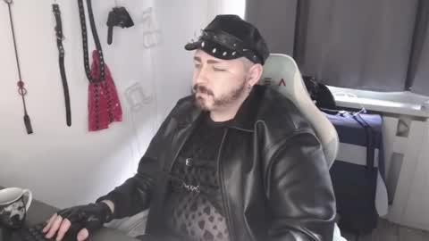 Snapshot of xfabian_love chatting on October 2025 09:44:01 AM F A B I A N online show from October 2025 09:44:01 AM