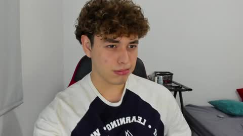 Snapshot of xhans17 chatting on December 2024 07:43:01 AM xhan online show from December 2024 07:43:01 AM