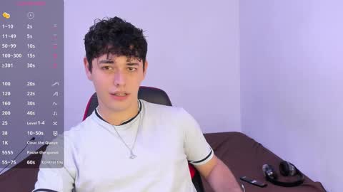 Snapshot of xhans17 chatting on October 2025 10:55:02 PM xhan online show from October 2025 10:55:02 PM