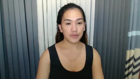 GWEN THOMPSON .......   online show from March 2025 12:23:01 PM