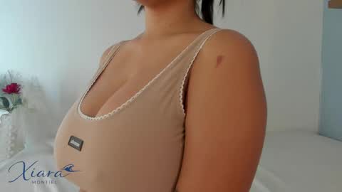 Xiara Montiel online show from April 2026 11:41:01 AM