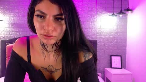 xiomy online show from September 2025 08:10:01 PM
