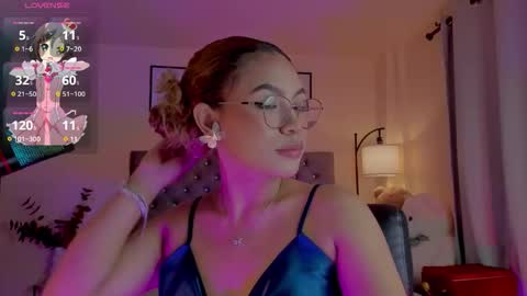 camila online show from December 2025 09:46:02 PM