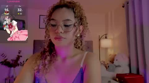 camila online show from December 2025 07:53:01 PM