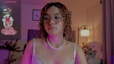 camila online show from April 2026 09:59:02 PM