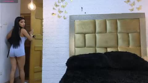 ximena online show from April 2026 09:06:02 PM