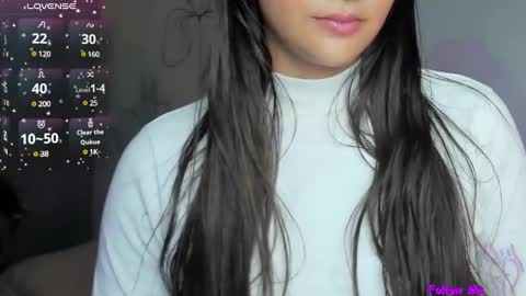 Snapshot of xiomara_450 chatting on February 2025 12:06:02 AM Nice to greet you my name is Xiomara online show from February 2025 12:06:02 AM