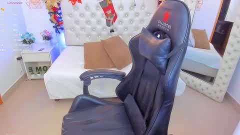 xiomara_cortes online show from December 2024 07:19:02 PM
