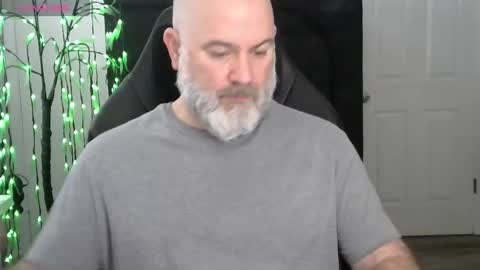 MrSlowBurn77 online show from February 2026 03:40:01 PM