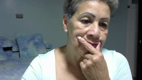 xkarlotaxxx online show from May 2026 12:05:01 AM