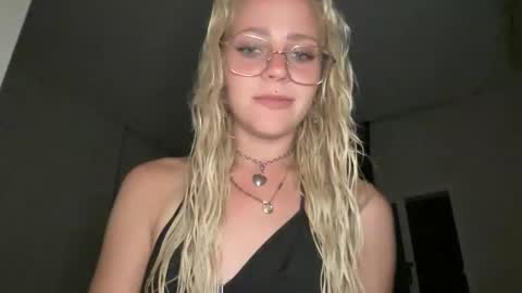 xkatanakiki online show from April 2026 11:05:02 PM