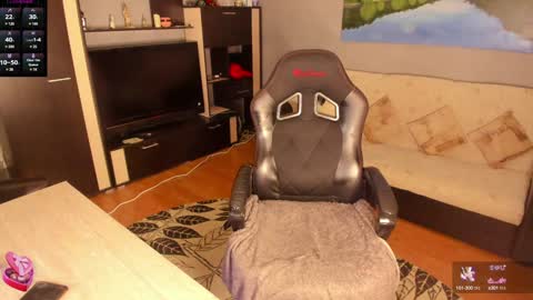 Snapshot of xlaracroftx chatting on January 2025 12:25:01 AM Lara online show from January 2025 12:25:01 AM