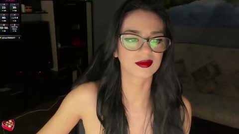 Snapshot of xlaracroftx chatting on January 2025 10:28:01 PM Lara online show from January 2025 10:28:01 PM