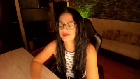 Snapshot of xlaracroftx chatting on October 2025 08:31:01 PM Lara online show from October 2025 08:31:01 PM