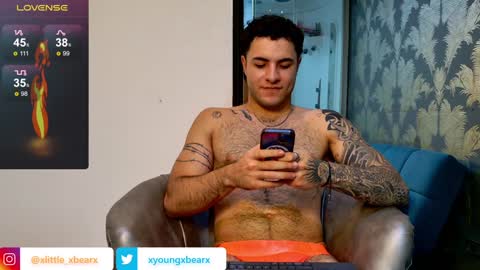 Snapshot of xlittle_xbearx chatting on January 2025 02:47:02 AM Kev online show from January 2025 02:47:02 AM