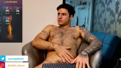 Snapshot of xlittle_xbearx chatting on February 2025 11:32:02 AM Kev online show from February 2025 11:32:02 AM
