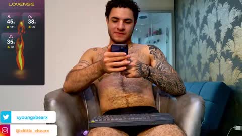 Snapshot of xlittle_xbearx chatting on February 2025 01:41:02 AM Kev online show from February 2025 01:41:02 AM