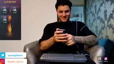 Snapshot of xlittle_xbearx chatting on February 2025 03:32:01 AM Kev online show from February 2025 03:32:01 AM