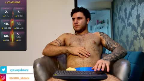 Snapshot of xlittle_xbearx chatting on March 2025 10:17:01 AM Kev online show from March 2025 10:17:01 AM