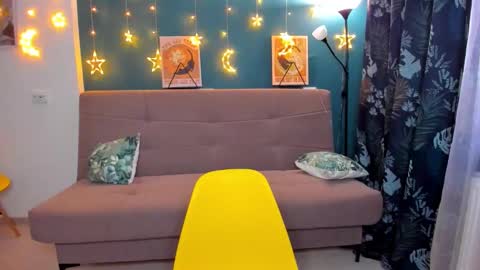 Snapshot of xloe_queen chatting on January 2025 11:10:01 AM Chloe online show from January 2025 11:10:01 AM