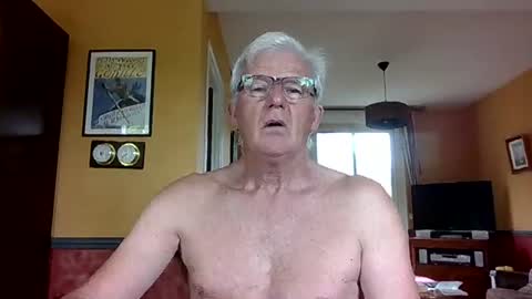 Snapshot of xmaeg3 chatting on June 2026 09:30:01 AM xmaeg3 online show from June 2026 09:30:01 AM
