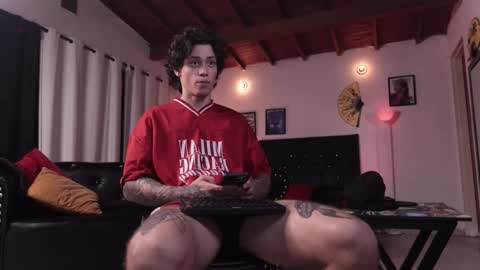   online show from November 2025 12:10:02 AM