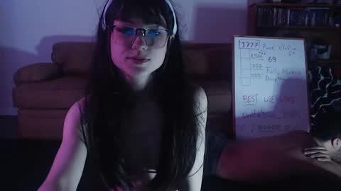 Vivienne online show from January 2025 06:56:01 AM