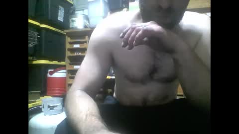 Snapshot of xploringus1 chatting on May 2026 09:03:02 AM Xploringus online show from May 2026 09:03:02 AM
