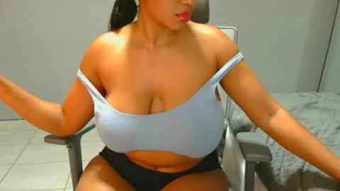 Snapshot of xspiketeex chatting on July 2026 04:14:01 PM spykeXtee online show from July 2026 04:14:01 PM