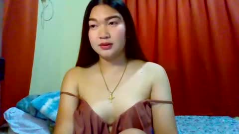 HI IM PAULINE online show from December 2024 01:35:01 AM