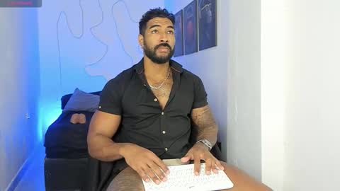 Stipp3r online show from October 2025 01:55:01 PM