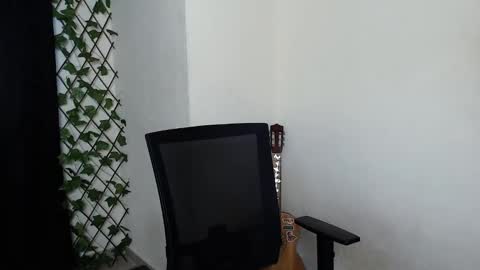 Snapshot of xtranherr chatting on March 2025 10:41:02 PM xtranherr online show from March 2025 10:41:02 PM