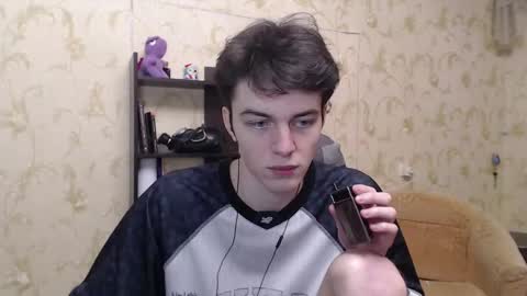 Snapshot of xtraqqq chatting on February 2025 09:47:01 PM traqqq online show from February 2025 09:47:01 PM