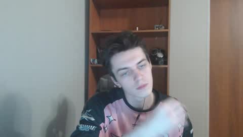 Snapshot of xtraqqq chatting on October 2025 09:26:01 PM traqqq online show from October 2025 09:26:01 PM