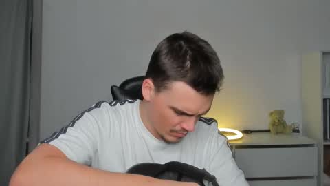 raul online show from December 2025 09:15:02 AM