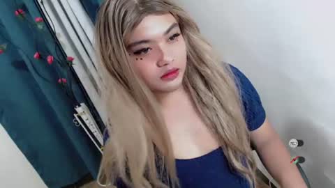 Snapshot of xxhotloyd_cummerx chatting on June 2026 04:20:01 PM Loyd online show from June 2026 04:20:01 PM