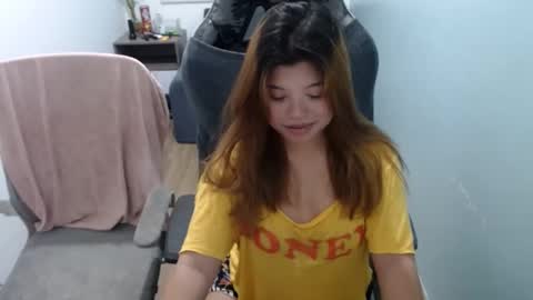 Sheyn Coleen online show from February 2025 03:35:01 PM