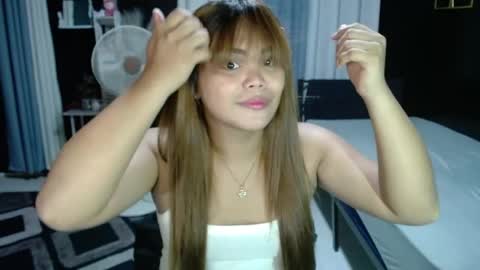 Snapshot of xxkylie_smithxx chatting on May 2026 06:59:01 PM Kylie Smith online show from May 2026 06:59:01 PM