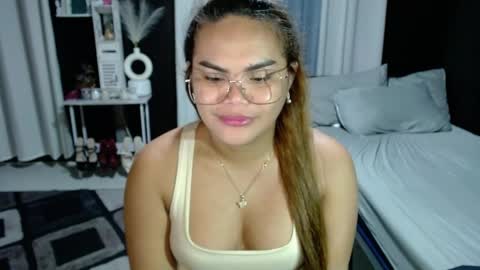 Snapshot of xxkylie_smithxx chatting on June 2026 06:35:02 PM Kylie Smith online show from June 2026 06:35:02 PM