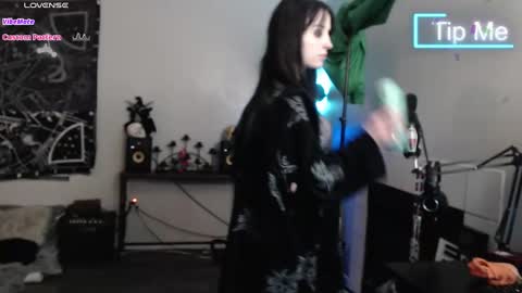 Lilith online show from February 2025 06:53:02 AM