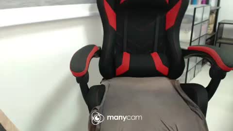  Kaycee  online show from September 2025 01:02:02 PM