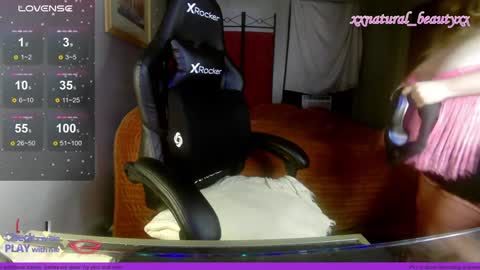 Snapshot of xxnatural_beautyxx chatting on February 2025 11:05:01 PM Princess Peach  Jade  Felix online show from February 2025 11:05:01 PM