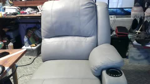 xxScubaStevexx online show from October 2025 01:14:01 PM