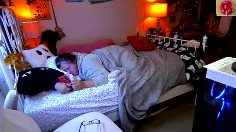 Strawberry Jane online show from October 2025 09:58:02 PM