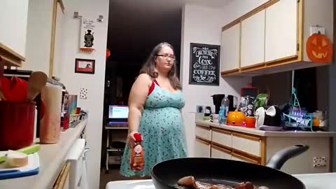 Strawberry Jane online show from November 2025 08:32:01 PM