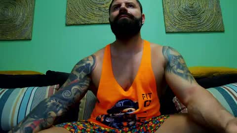 Snapshot of xxtreamleonard chatting on May 2026 06:29:02 AM Xtream Leonard online show from May 2026 06:29:02 AM